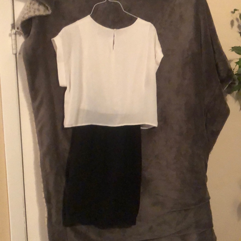 Dress - Picture 2 of 4